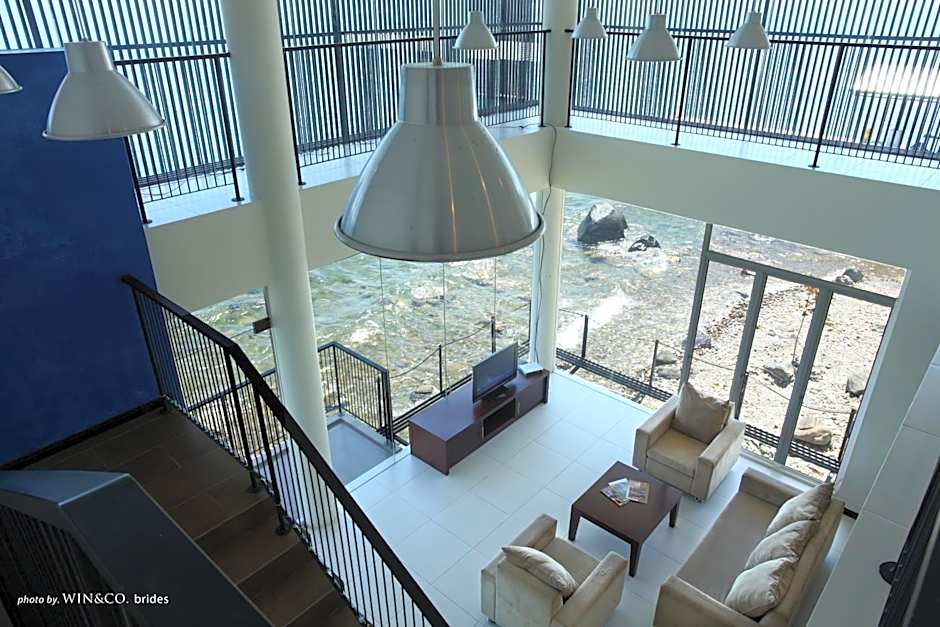 Tiara Bunga Hotel & Villa