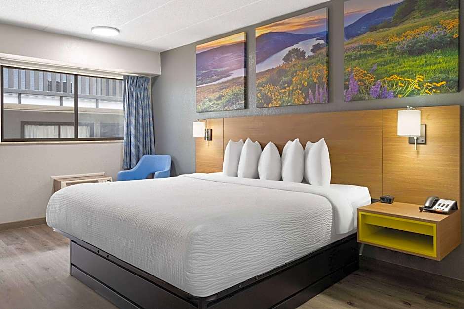 Days Inn by Wyndham Columbus Worthington
