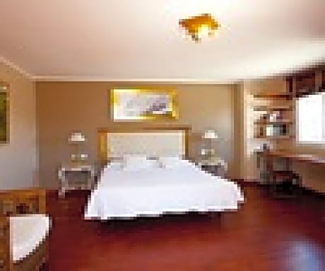 Junior Suite Capacity 3