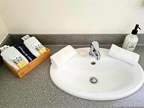 One Bedroom Apartment