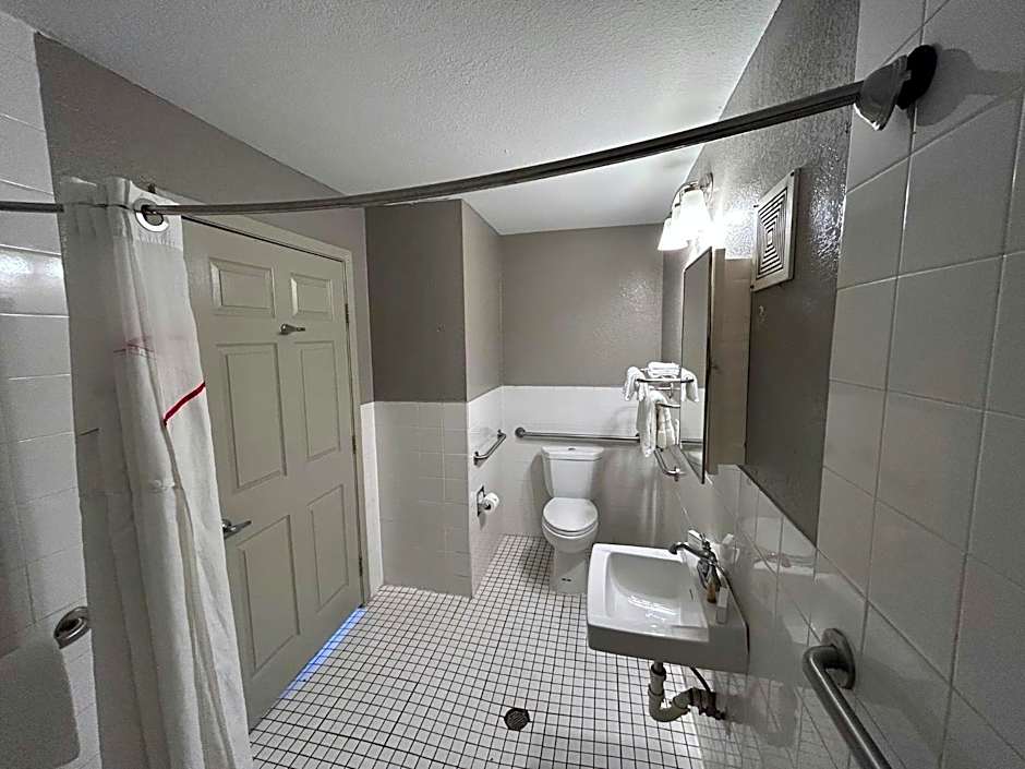 Red Roof Inn Arlington - Entertainment District