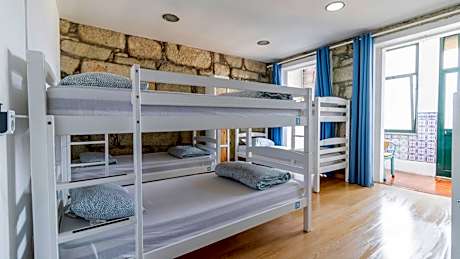 Bed in 10-Bed Mixed Dormitory Room