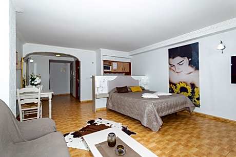 Unique Hotel Apartments