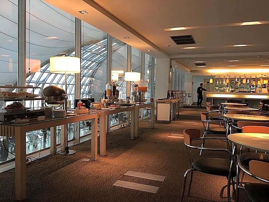 Louis Tavern Hotel - SHA Certified