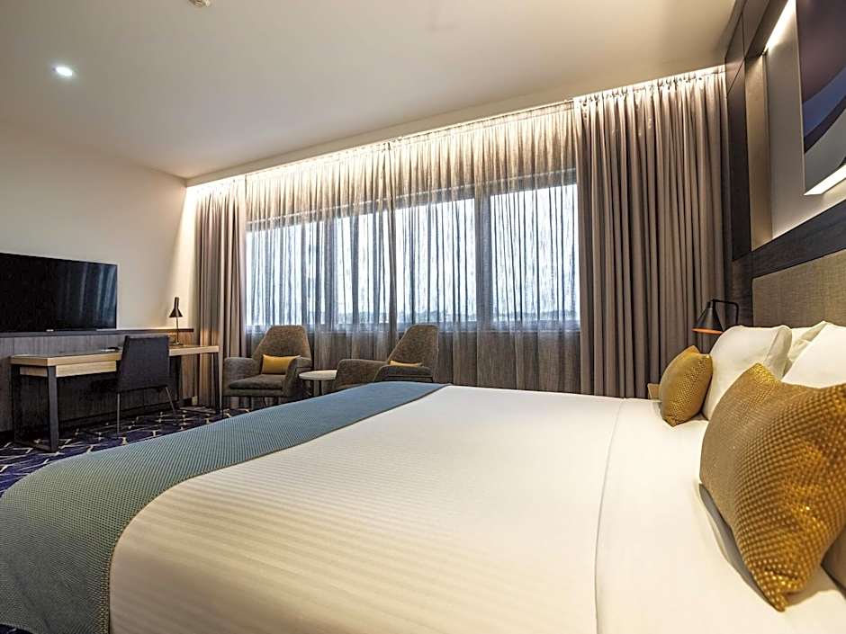 Mercure Sydney Liverpool Hotel
