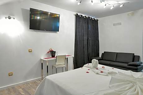 Junior Suite Deluxe with big jacuzzi