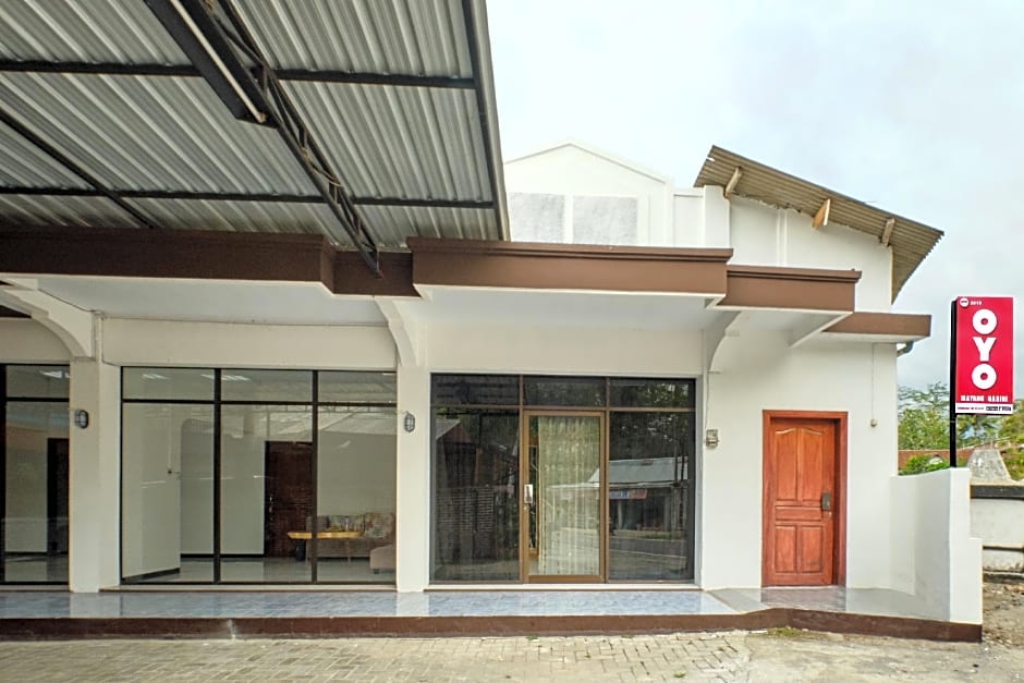 OYO 2519 Mayang Garini