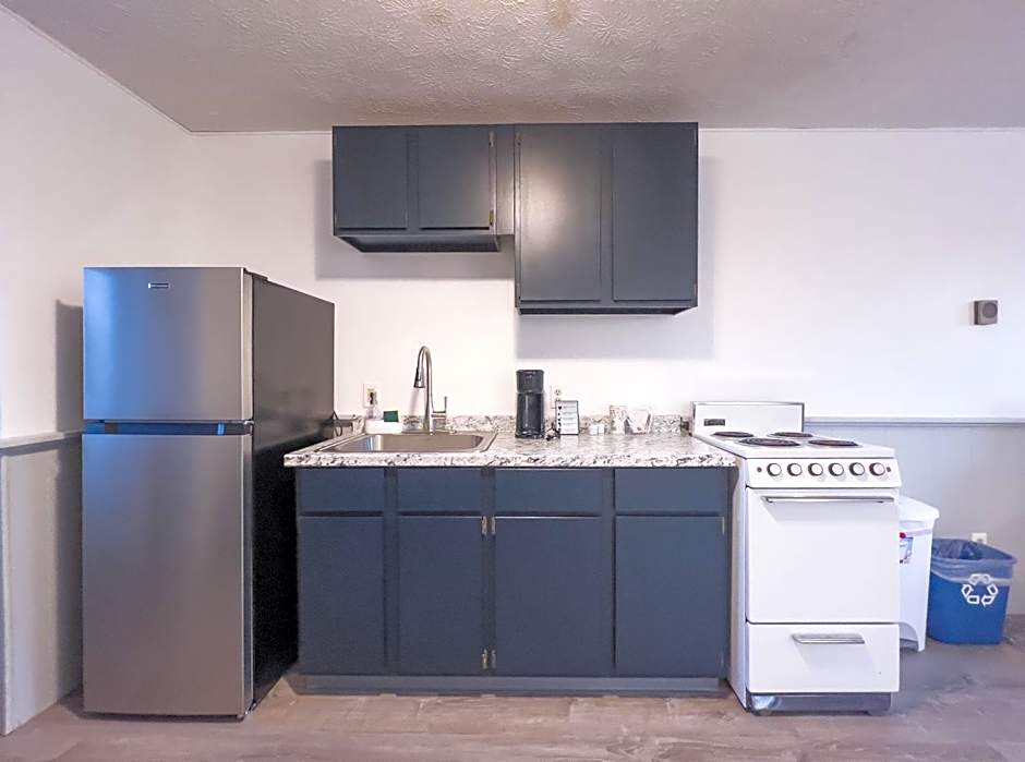 Inn Between the Beaches & Villager