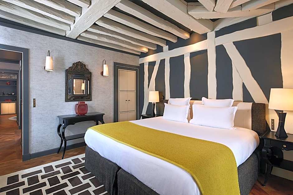 Le Pavillon de la Reine & Spa, Place des Vosges