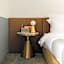 Castor & Pollux Hotel