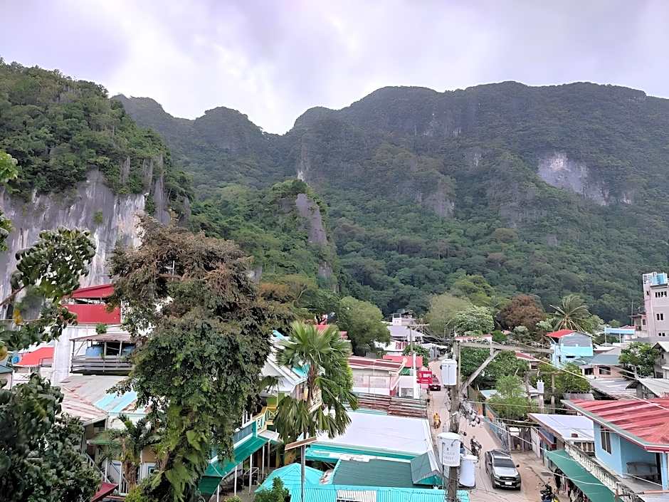Alocasia Inn El Nido