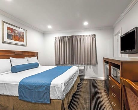 King Room - Non-Smoking