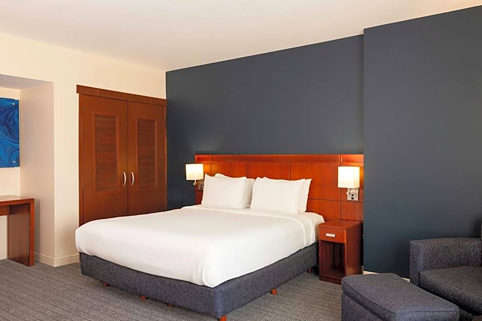 Courtyard by Marriott Toluca Tollocan