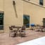 Comfort Suites