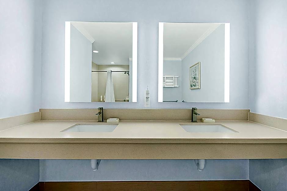 Hampton Inn By Hilton Morgan Hill