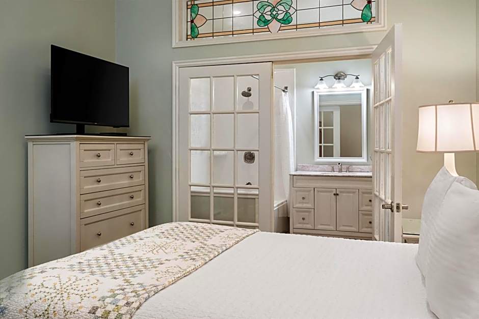 Best Western Grandma's Feather Bed