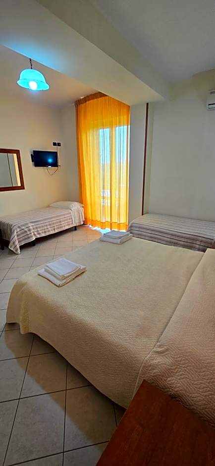 Hotel Ristorante La Decanata