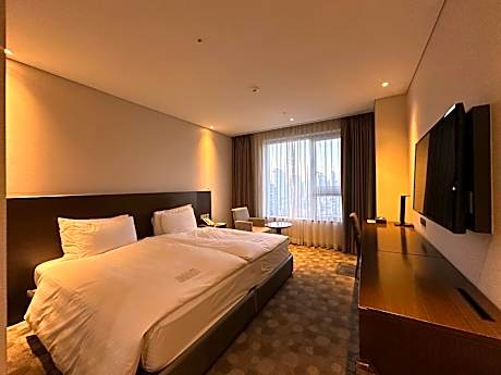 Superior Hollywood Double Room