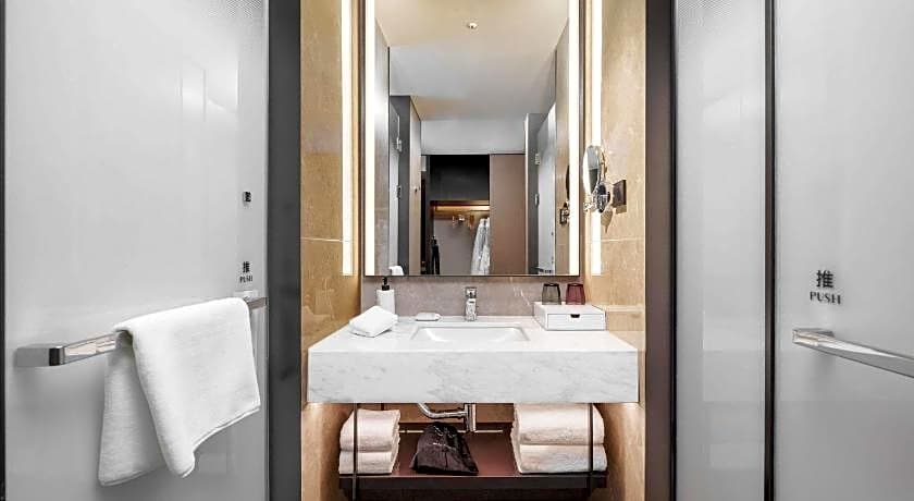 Grand Mercure Wuhan International Expo Center