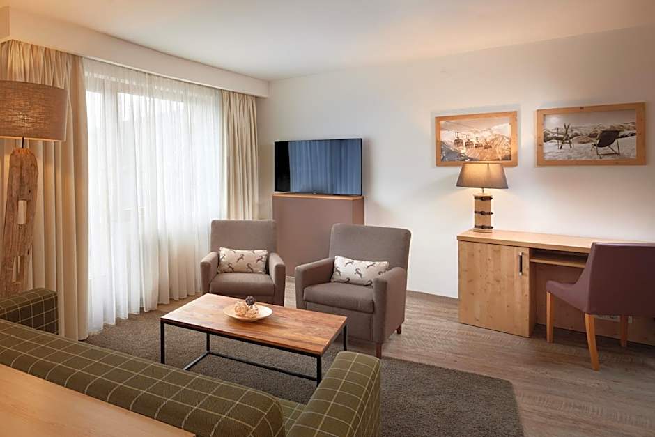 Photo 1 of 3 of Junior Suite