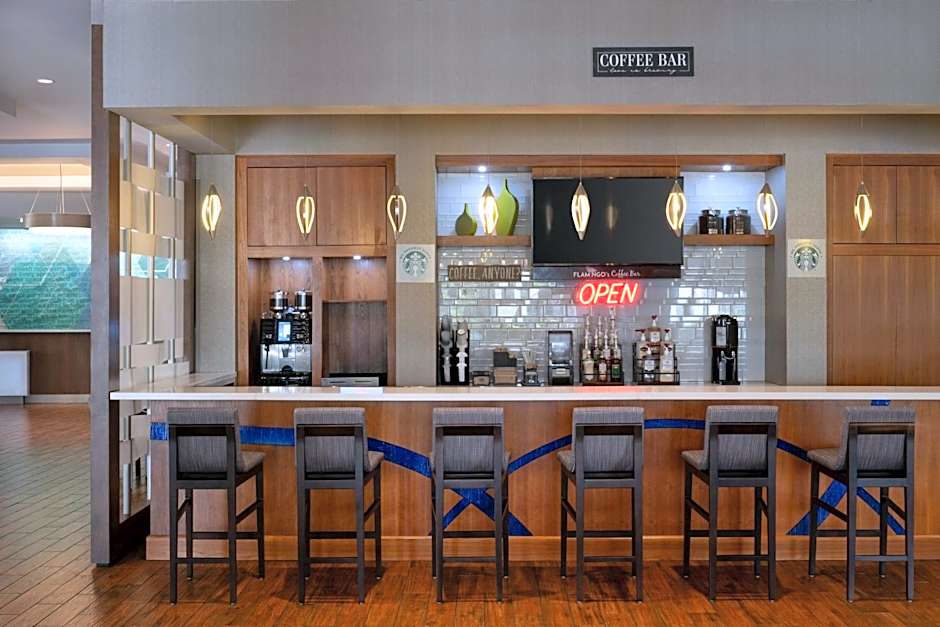 TownePlace Suites by Marriott Orlando at FLAMINGO CROSSINGS Town