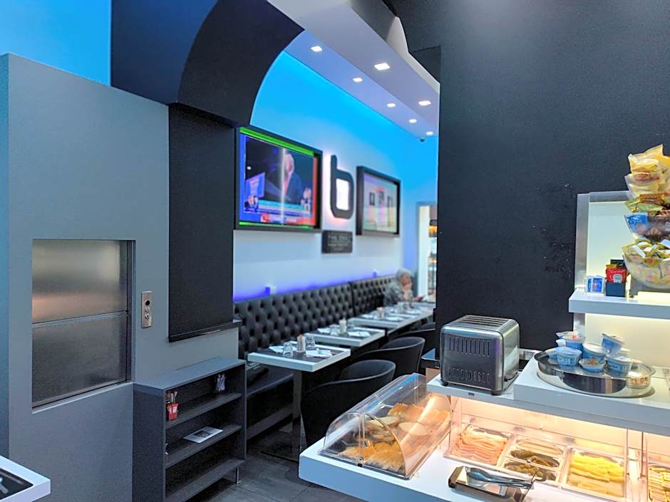 Trevi Contemporary Suite