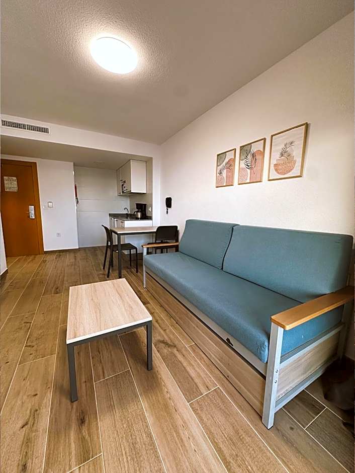 Apartamentos La Era Park