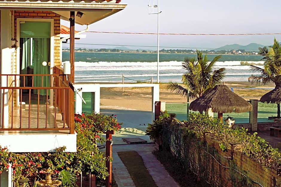 Pousada Recanto Edênico - à beira mar da Praia Ponta do Papagaio, Palhoça SC
