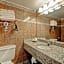 Red Lion Inn And Suites Victoria