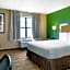 Relax Suites Extended Stay - La Mirada