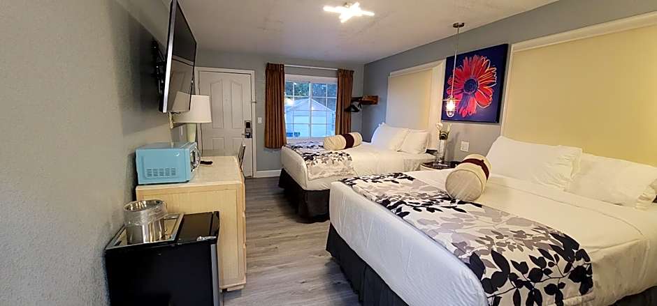 Dragonfly Inn & Suites