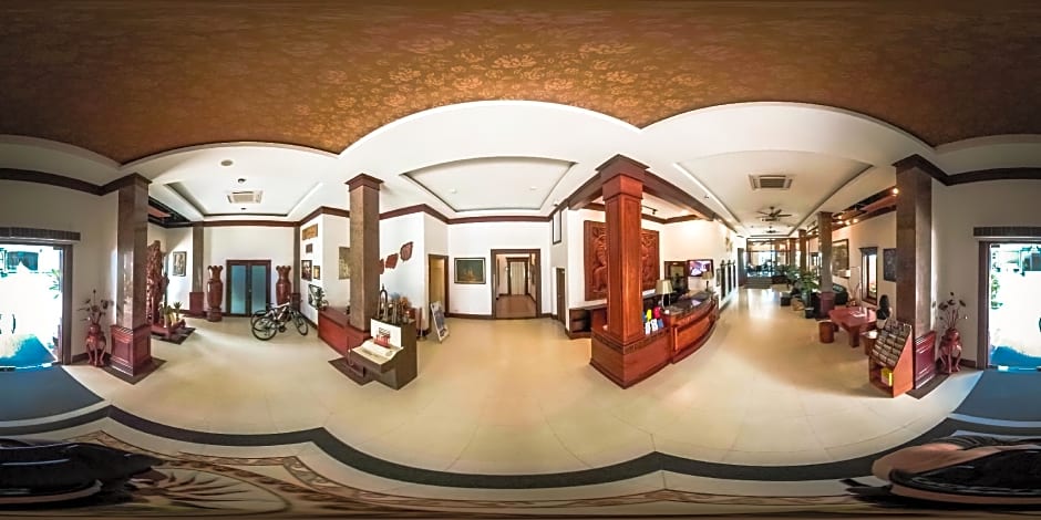 Seasons Riverside Hotel