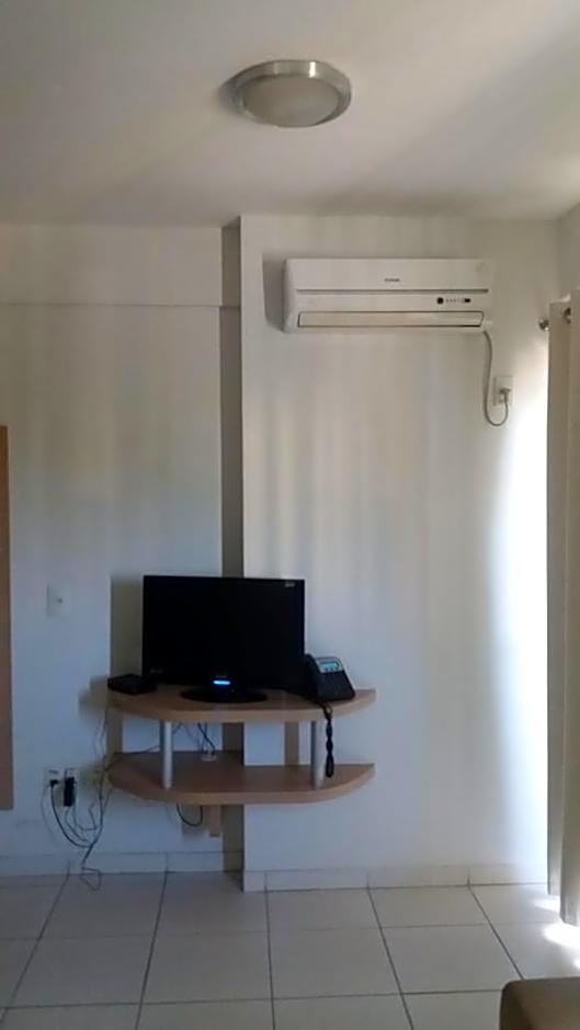 Golden dolphin Express 5pessoas mais 1 criança até 5 anos com toalhas e roupas de cama,lençóis, travesseiros e fronhas e 3 parques aquáticos termais limpeza impostos e taxas já incluso