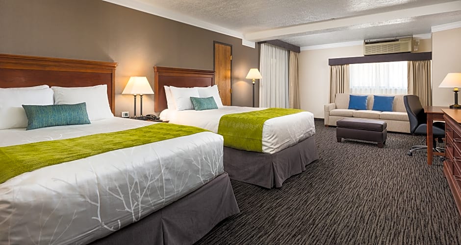 Best Western Plus Landmark Inn