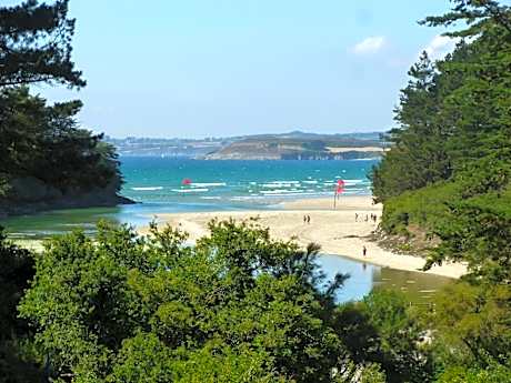 Hôtel-Relais De Trefeuntec