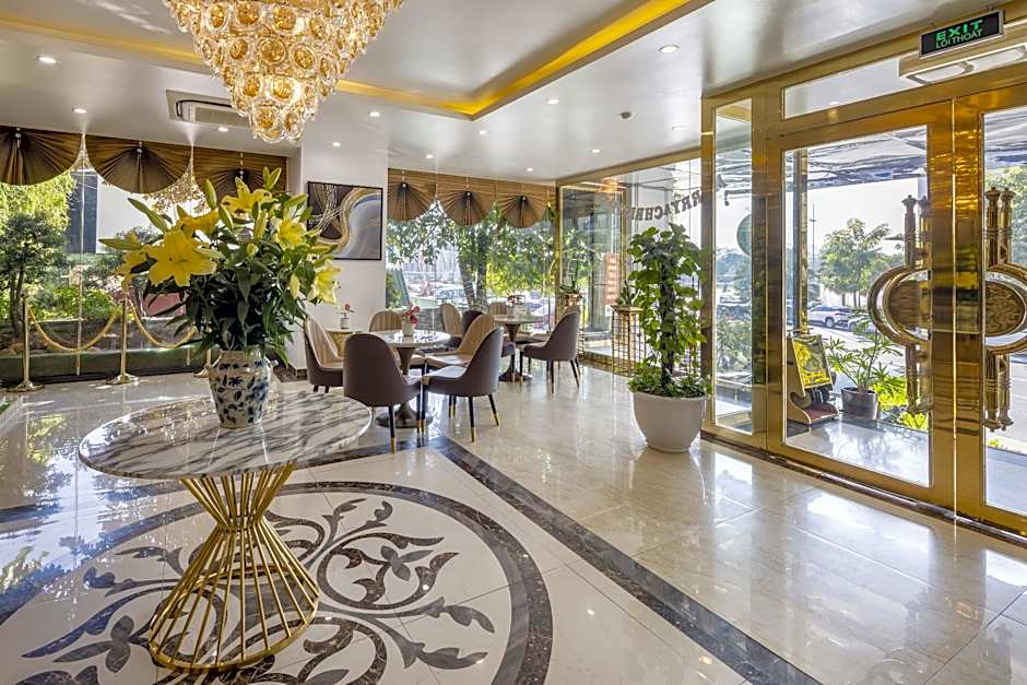 Diamond Luxury Hotel