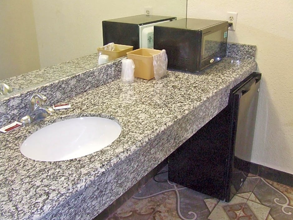 Americas Best Value Inn Beaumont, TX