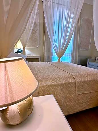 Deluxe Double Room with Spa Bath
