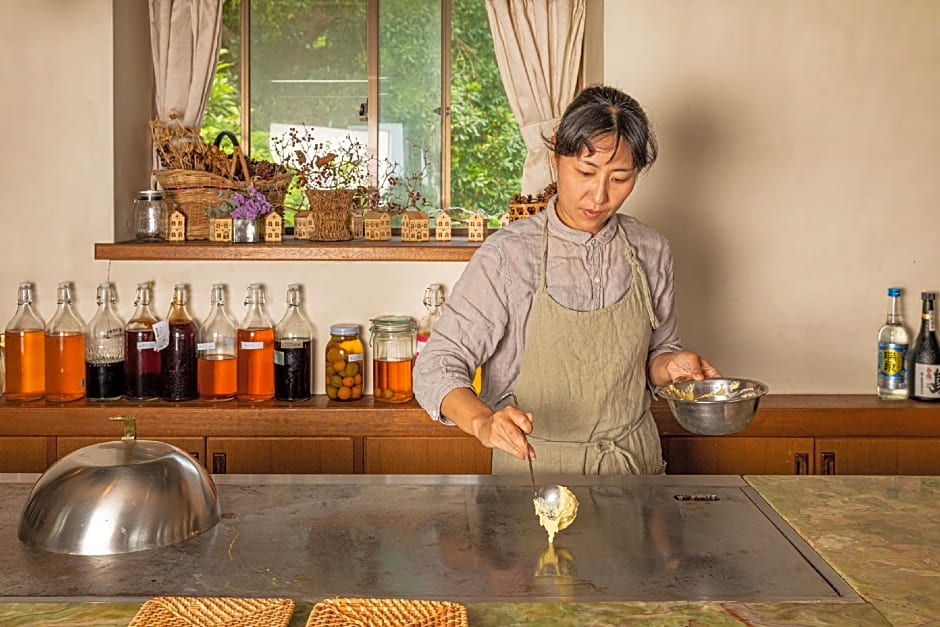 Gardenvilla Shirahama Resort Hotel