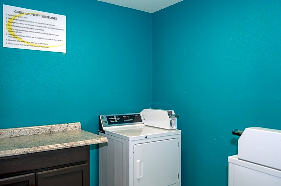 Super 8 by Wyndham Ardmore