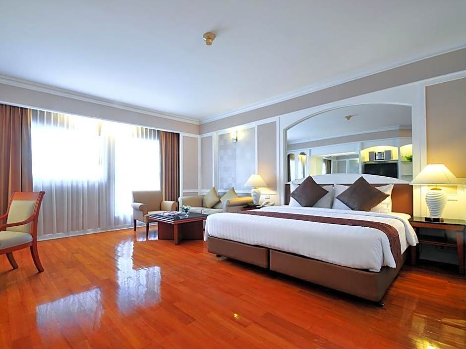 Centre Point Pratunam Hotel