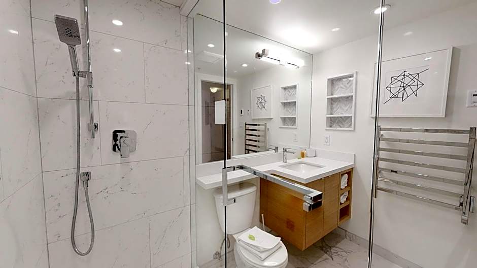Ski inSki out - Steam shower - Roof top Hot tub- Air Conditioning