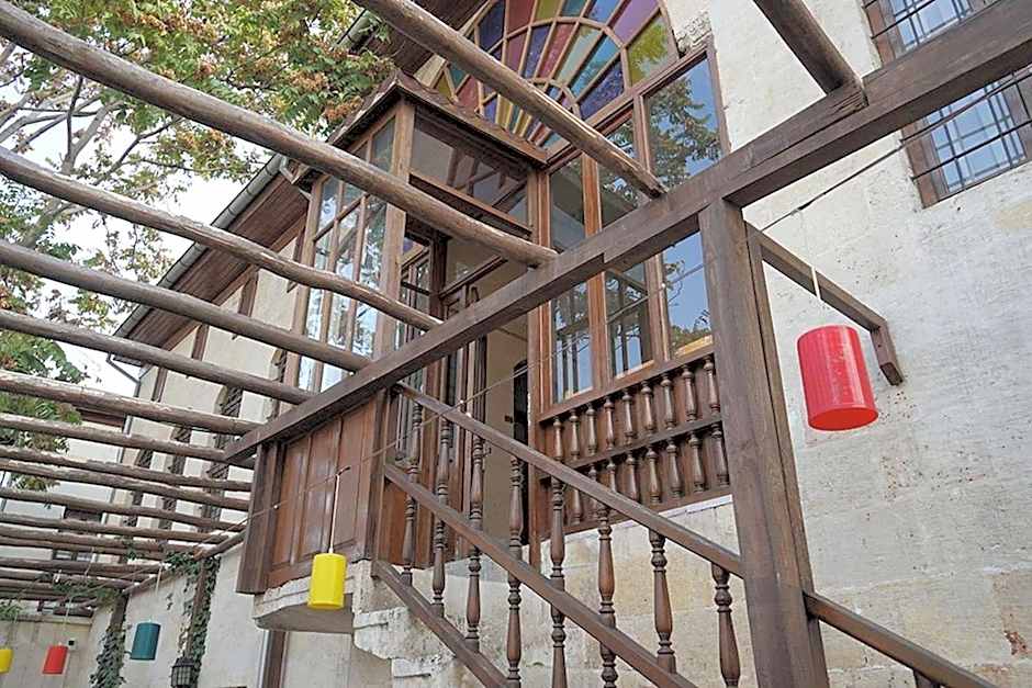 Beliz Hanım Konakları