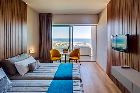 Two Connecting Twin Sea View Rooms (2 Adults + 2 Children)