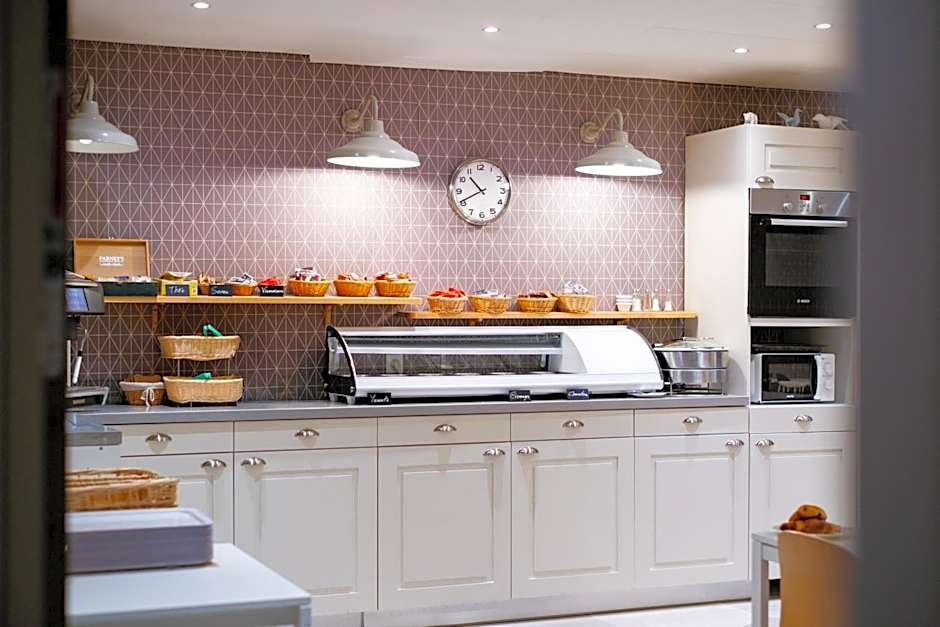 Green Hotels Confort Paris 13