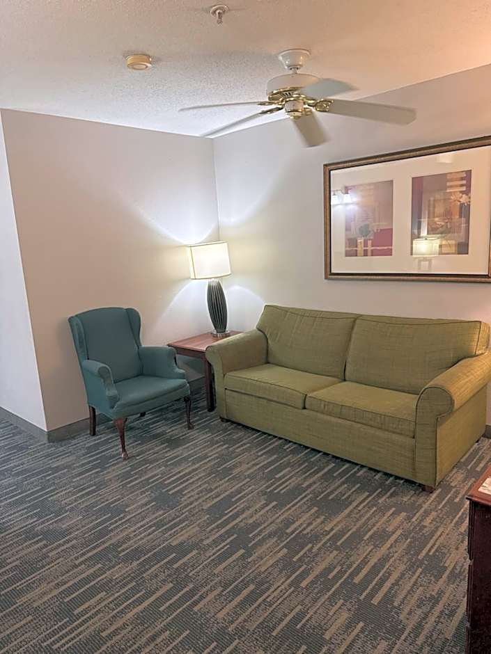 Country Inn & Suites by Radisson, Elgin, IL