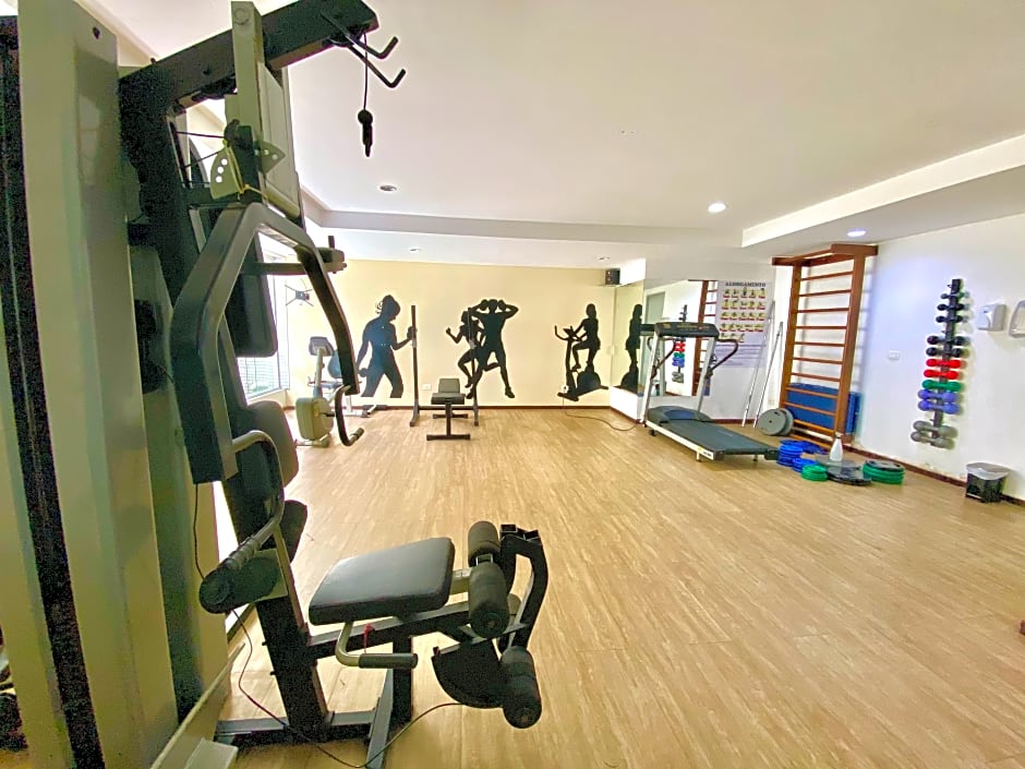 Nobile Suites Tambau