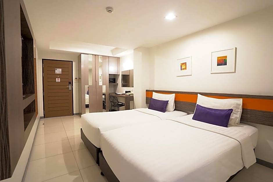 Photo 1 of 7 of Superior 2 Beds