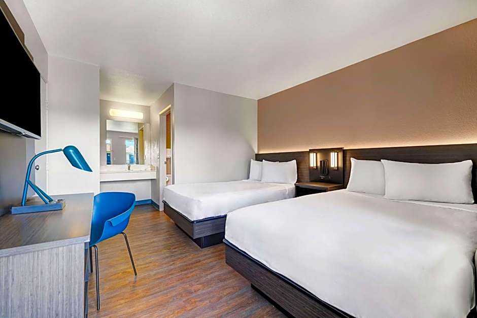 Motel 6-Kirkland, WA - North Kirkland