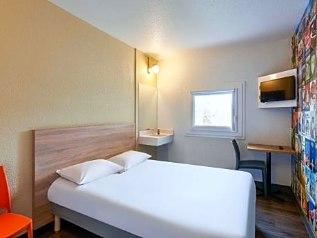 Tandem Room